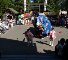 例祭獅子舞
