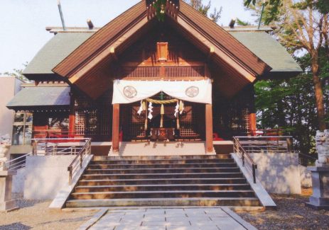 信濃神社　社殿１
